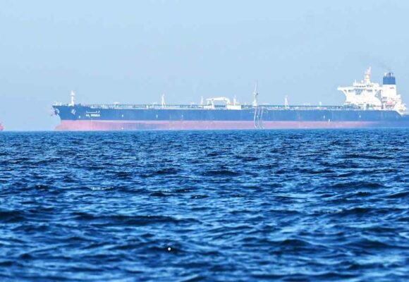 Demand for tankers soars as Gulf oil producers search for ways to export cargoes